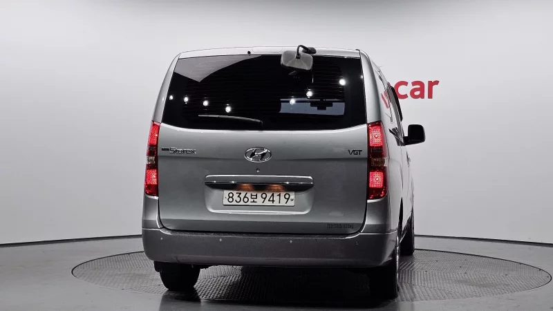 Hyundai Starex