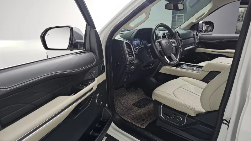 Ford EXPEDITION