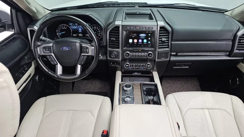 Ford EXPEDITION