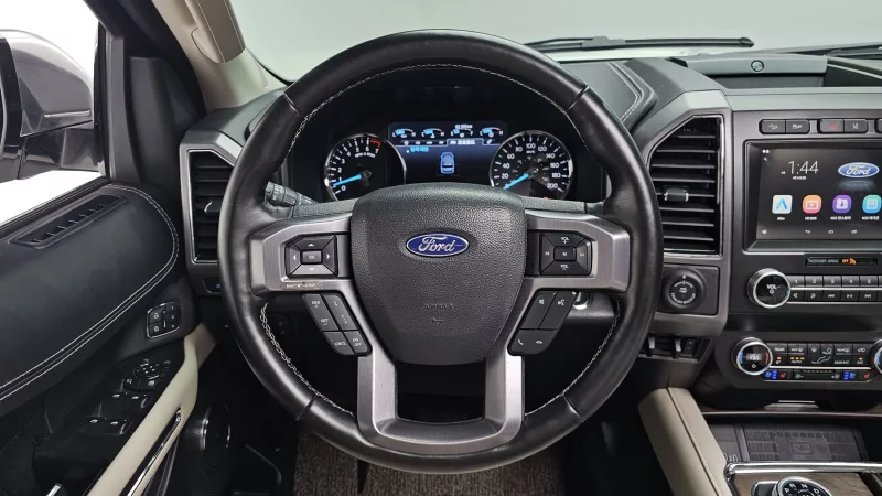 Ford EXPEDITION