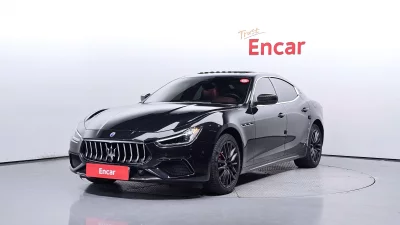 Maserati GHIBLI