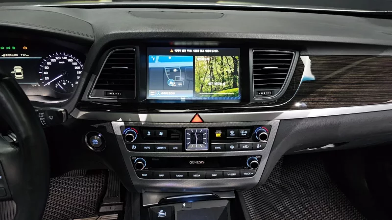 Genesis G80