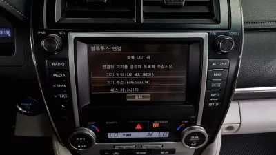 Toyota CAMRY