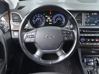 Hyundai Aslan