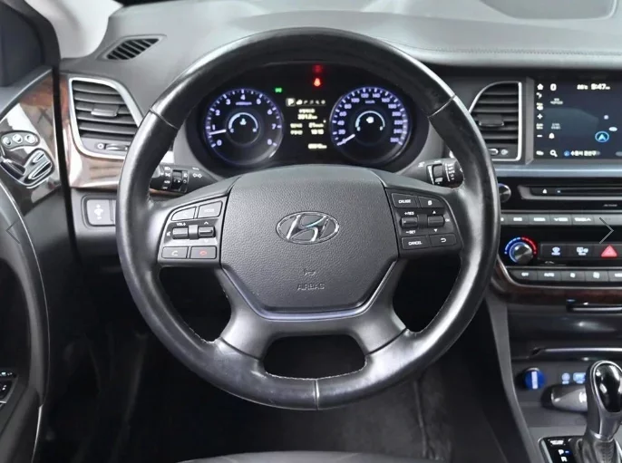 Hyundai Aslan