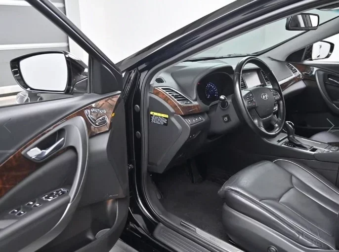 Hyundai Aslan