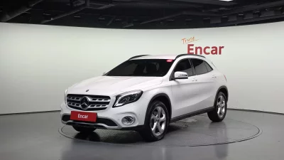 Mercedes-Benz GLA-Class