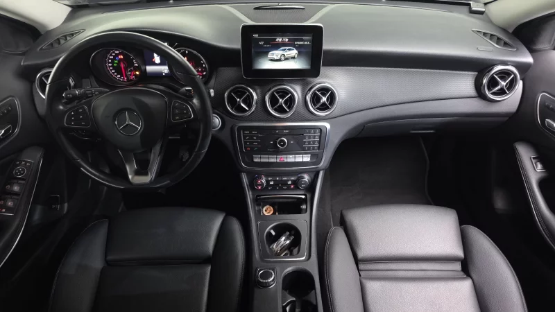 Mercedes-Benz GLA-Class