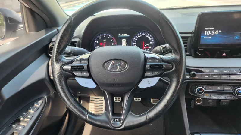 Hyundai Veloster