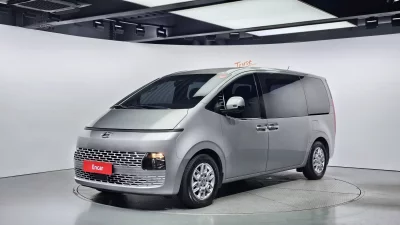Hyundai Staria