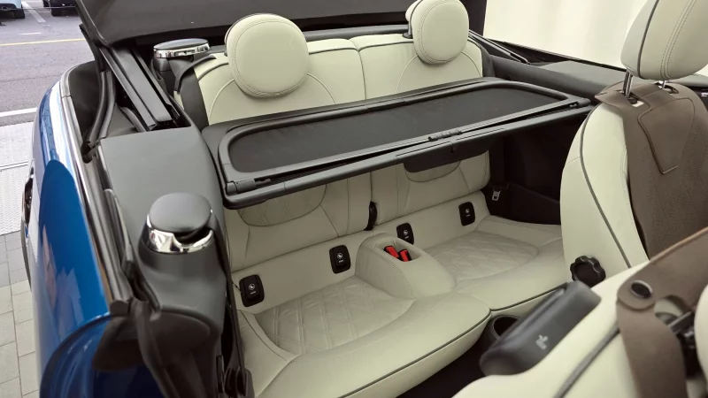 MINI Cooper Convertible