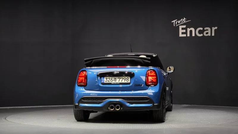 MINI Cooper Convertible