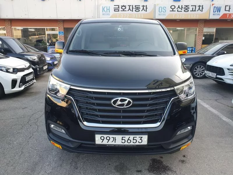 Hyundai Starex