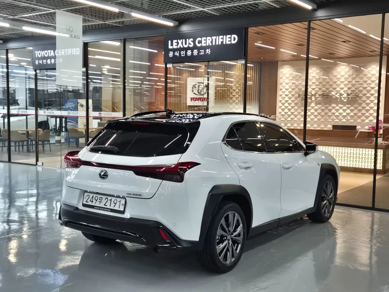 Lexus UX