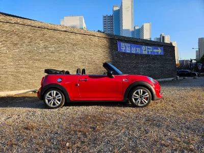 MINI Cooper Convertible