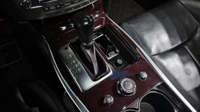 Infiniti M