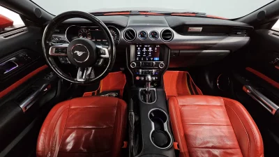 Ford MUSTANG