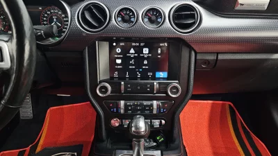 Ford MUSTANG
