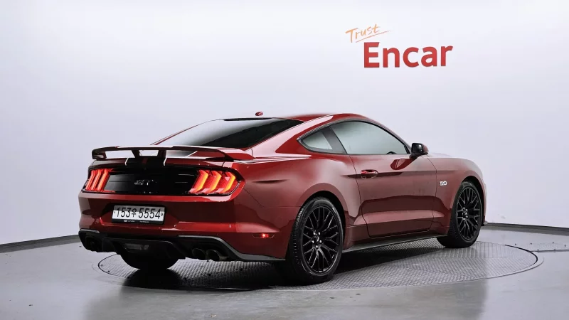 Ford MUSTANG
