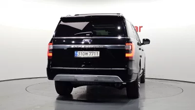 Ford EXPEDITION