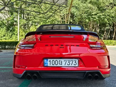 Porsche 911