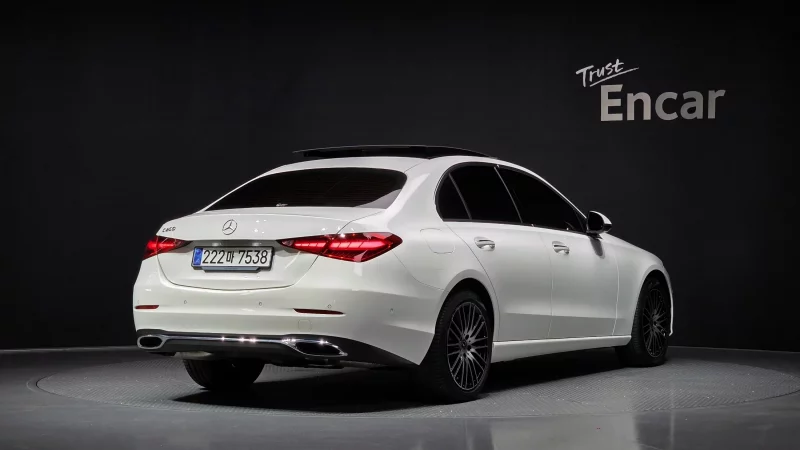 Mercedes-Benz C-Class