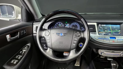 Hyundai Genesis