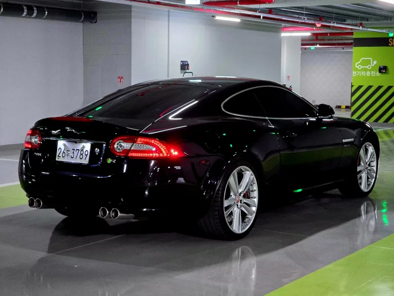 Jaguar XKR
