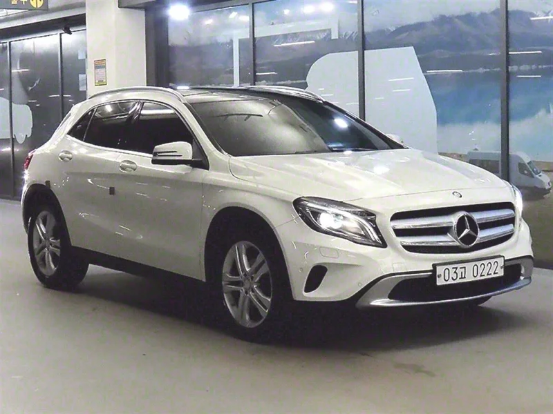 Mercedes-Benz GLA-Class