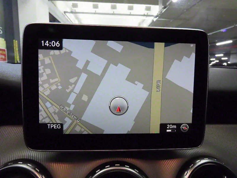 Mercedes-Benz GLA-Class