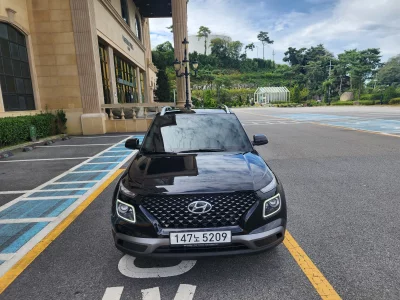 Hyundai Venue