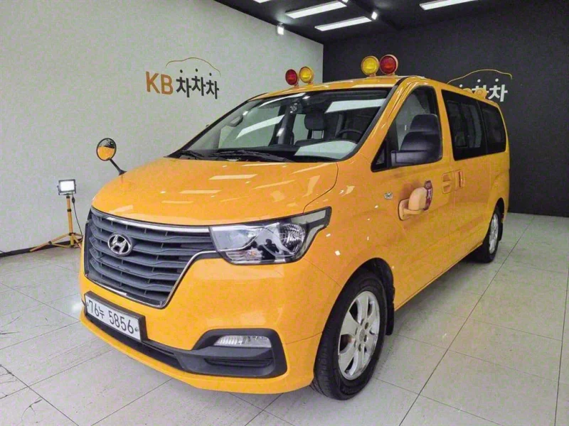 Hyundai Starex