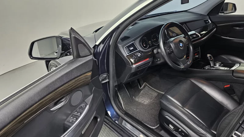 BMW 5-Series Gran Turismo