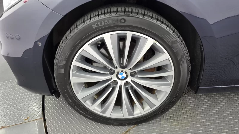 BMW 5-Series Gran Turismo