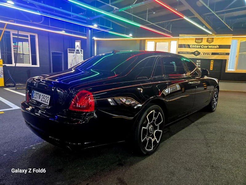 Rolls-Royce GHOST