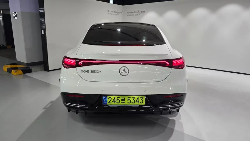 Mercedes-Benz EQE