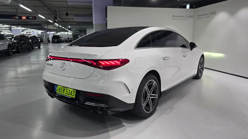 Mercedes-Benz EQE