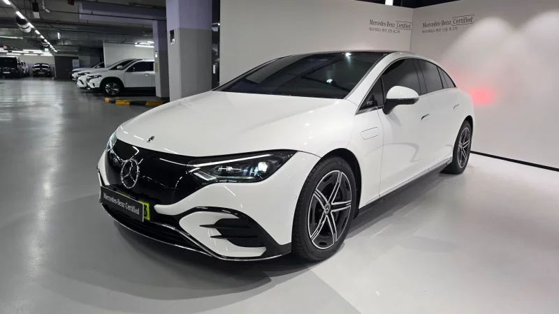Mercedes-Benz EQE