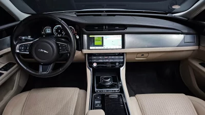 Jaguar XF
