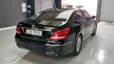 Hyundai Equus