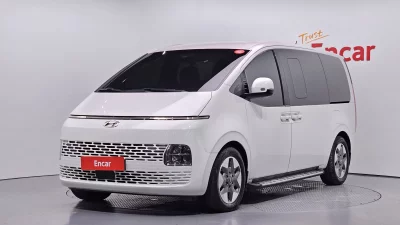 Hyundai Staria