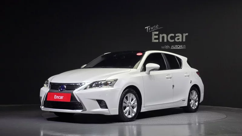 Lexus CT200h