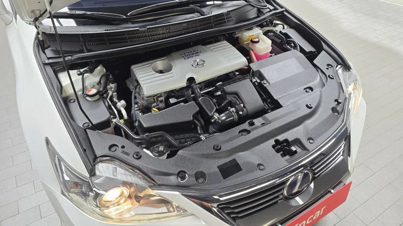 Lexus CT200h