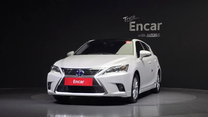 Lexus CT200h