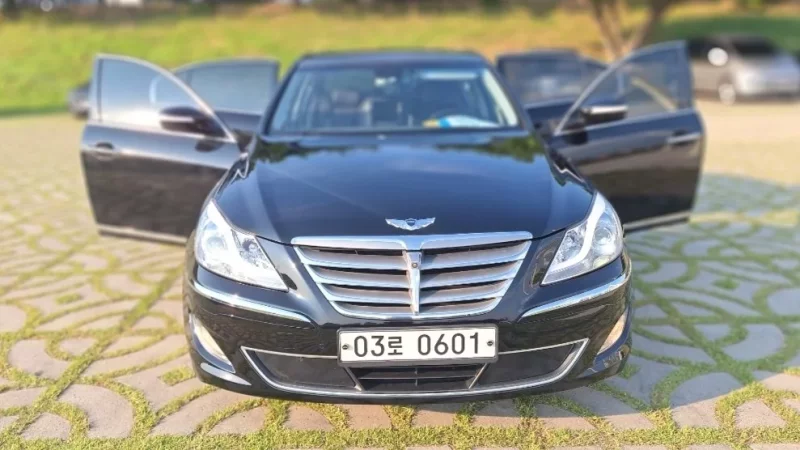 Hyundai Genesis
