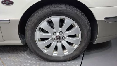 Kia OPIRUS