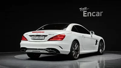 Mercedes-Benz SL-Class