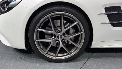 Mercedes-Benz SL-Class