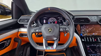 Lamborghini URUS