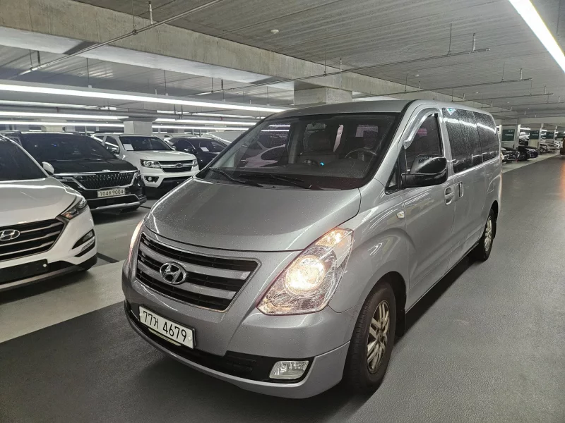 Hyundai Starex